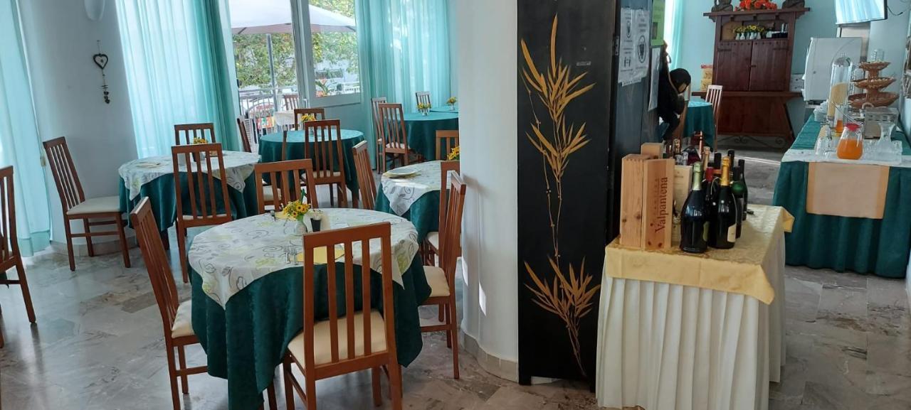 Hotel Santini Rimini Ngoại thất bức ảnh