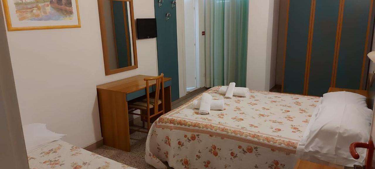Hotel Santini Rimini Ngoại thất bức ảnh