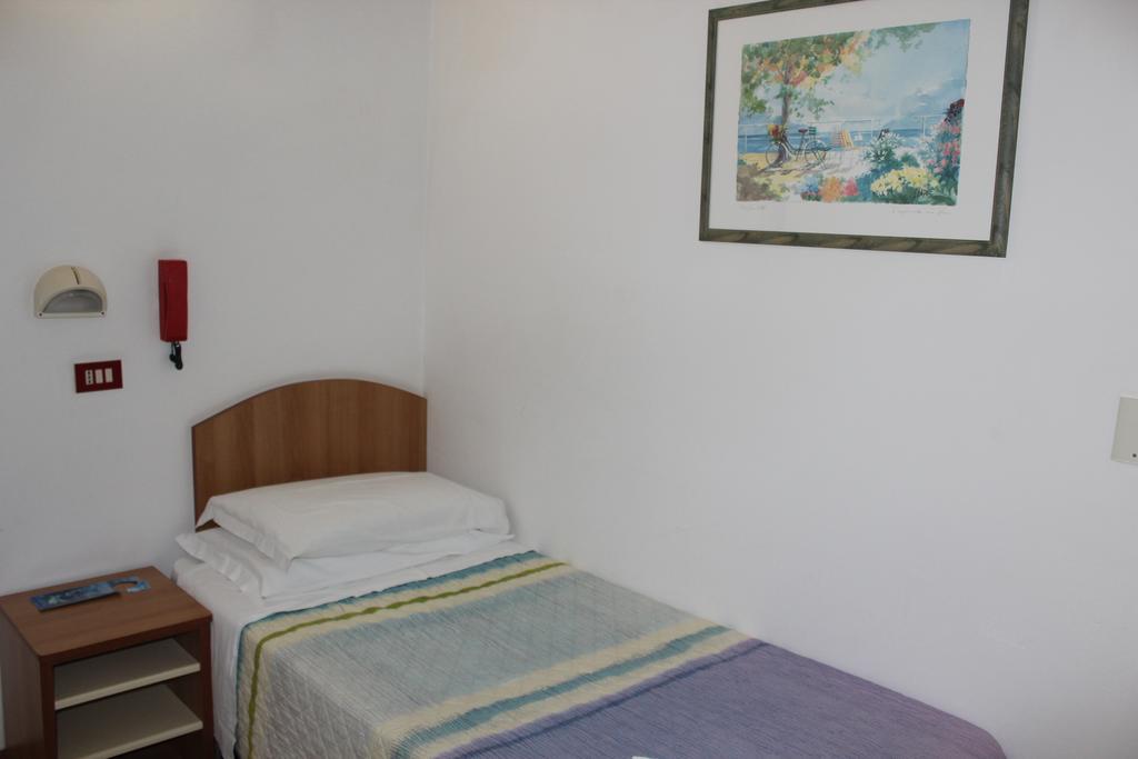Hotel Santini Rimini Phòng bức ảnh